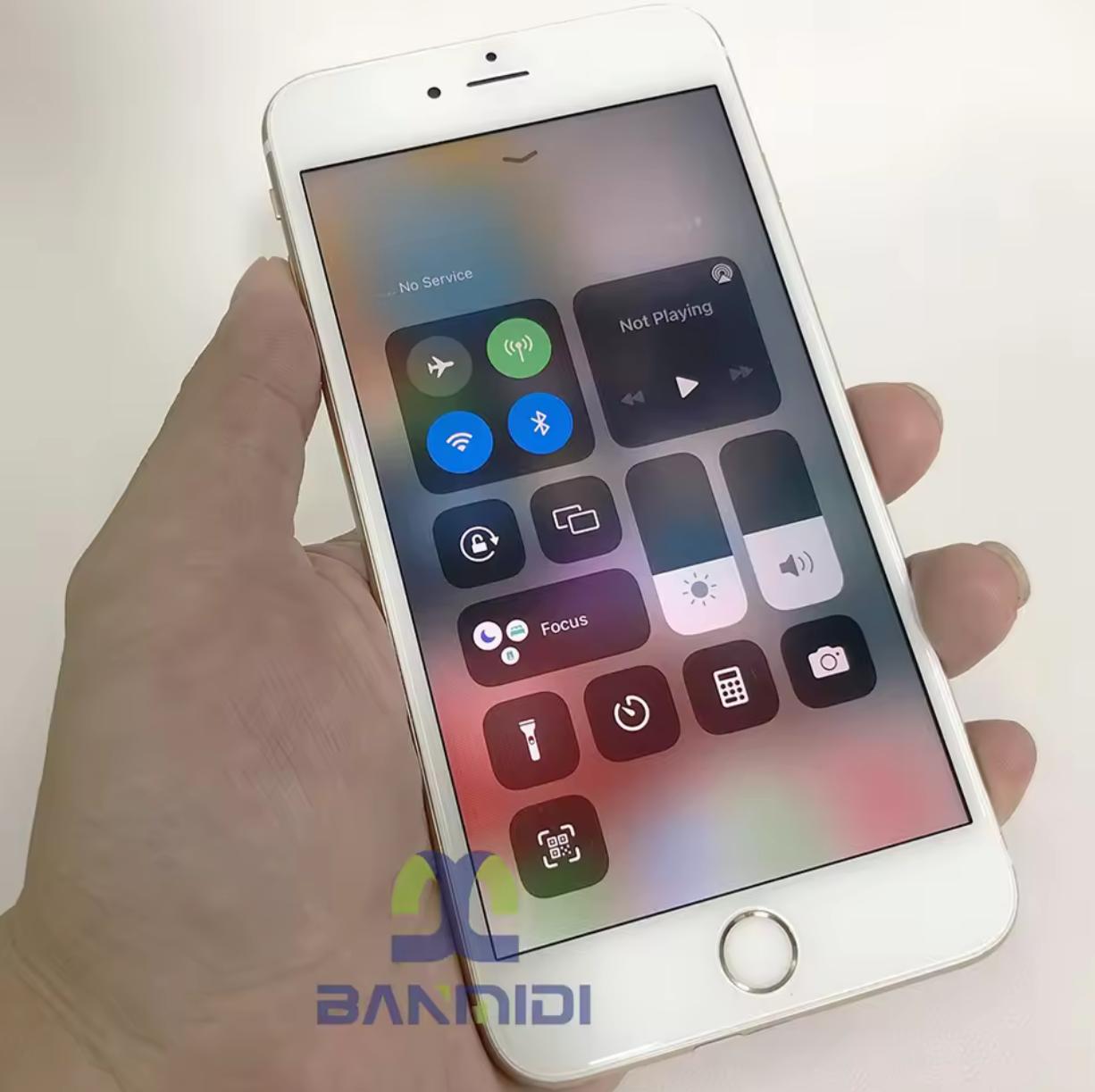 iPhone 6S Plus - Image 3