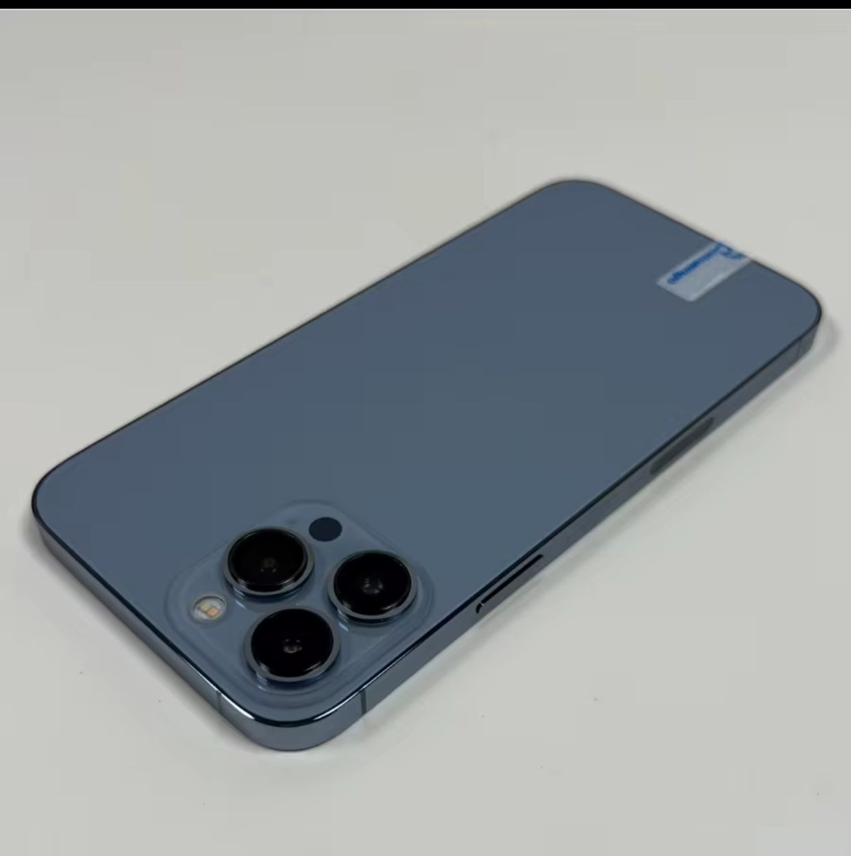 iPhone 13 Pro / Pro Max - Image 3