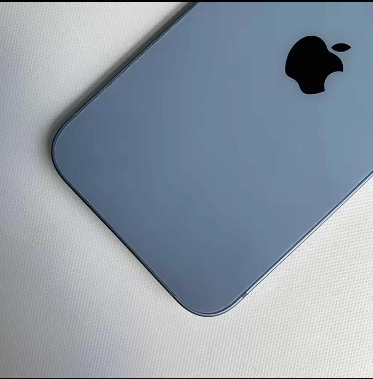 iPhone 14 - Image 3